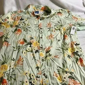 Old Navy Button Up Short Sleeve Colored Shirt.